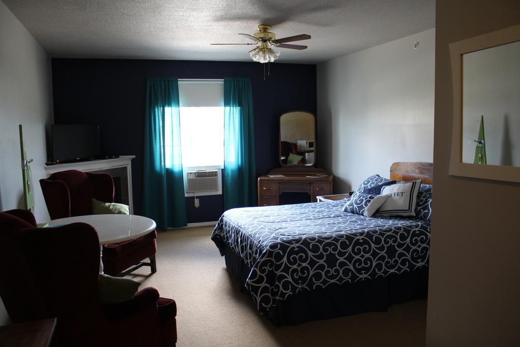 Mccracken Country Inn Hinton Luaran gambar