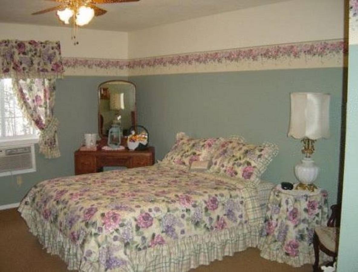 Mccracken Country Inn Hinton Luaran gambar