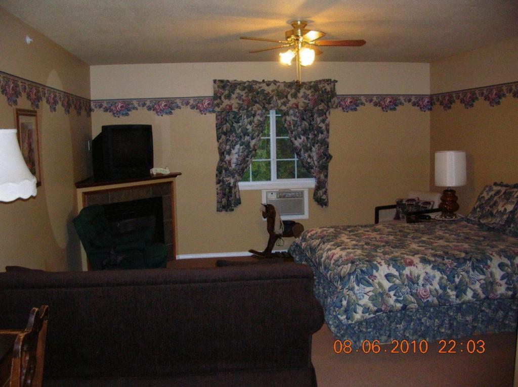 Mccracken Country Inn Hinton Bilik gambar